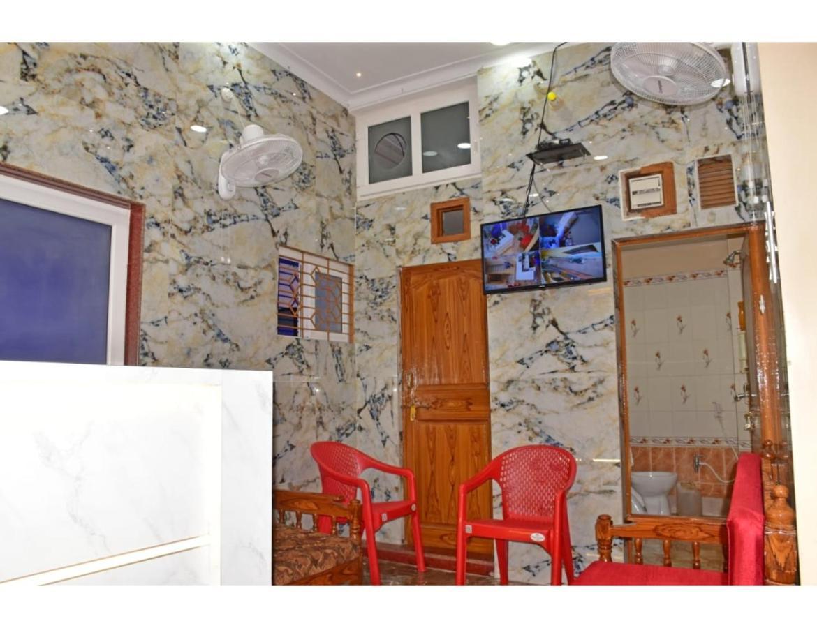 Maya Inn, * Varanasi